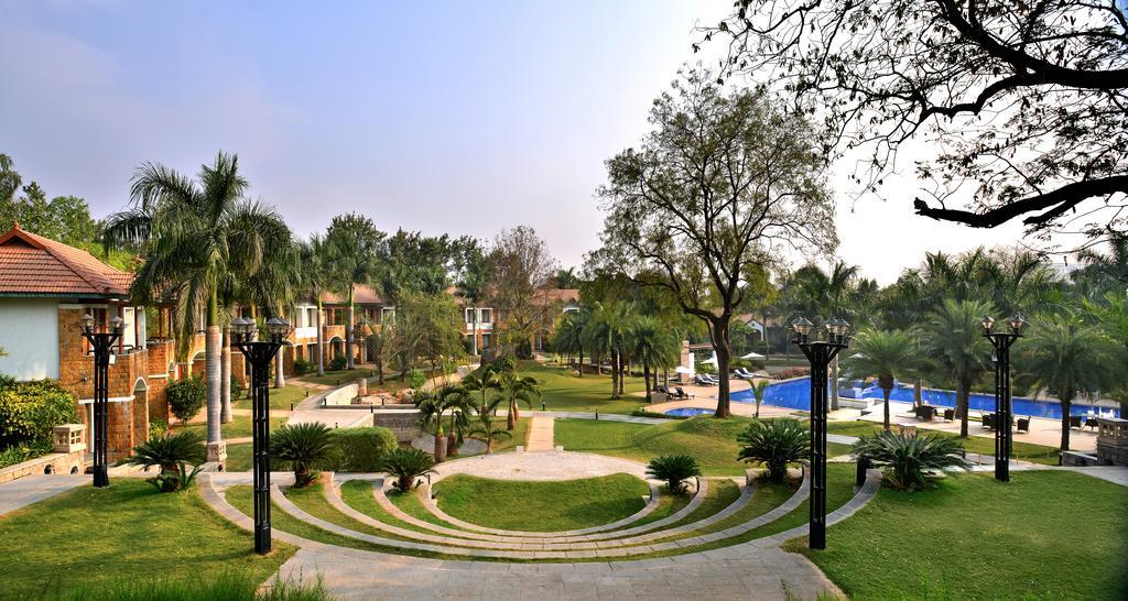 Golkonda Resorts & Spa Хайдарабад Экстерьер фото